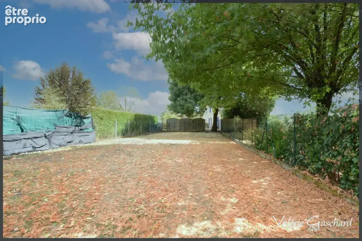 Maison centre de st seurin sur l'isle +  dépendance et jardin) - photo 5