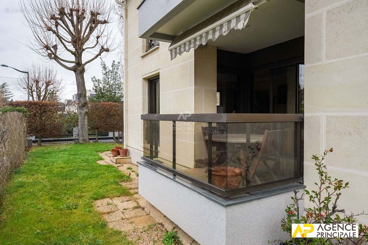Appartement - Rez de jardin - Petit parc - Terrasse - photo 9