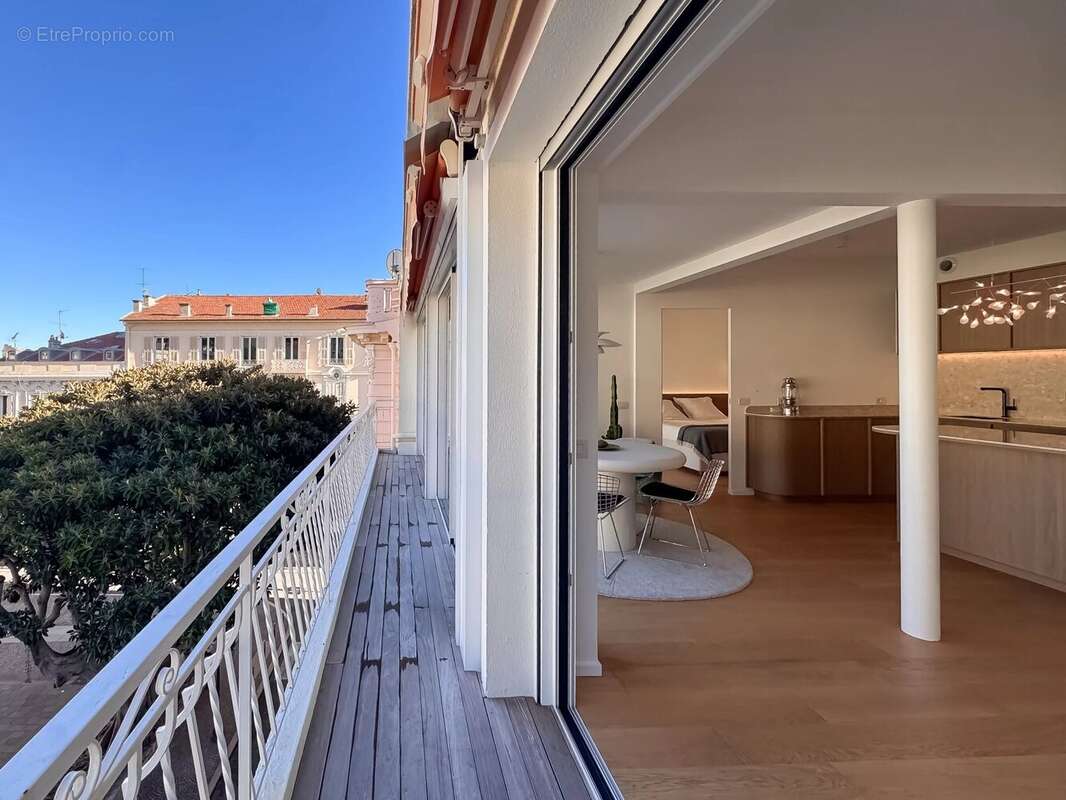 Appartement à BEAULIEU-SUR-MER