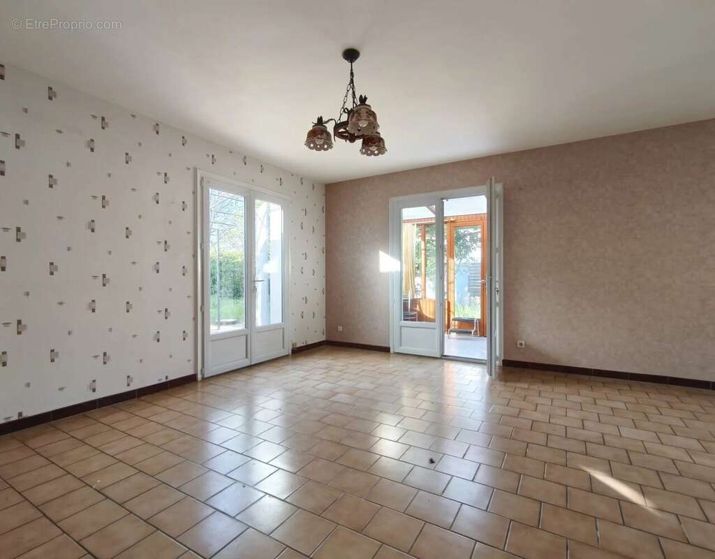 Maison à NAINTRE