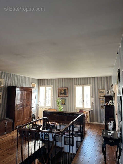 Maison à DAMEREY
