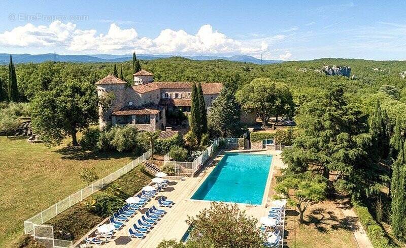 Appartement à BERRIAS-ET-CASTELJAU