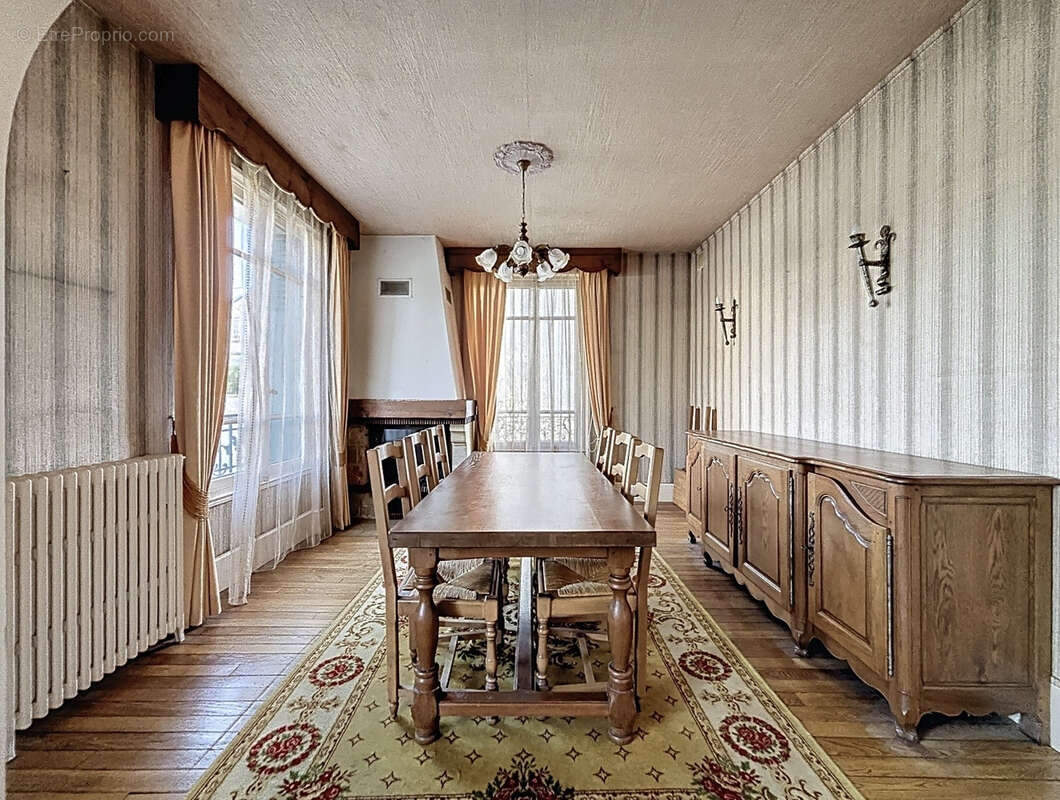 Maison à COULOMMIERS