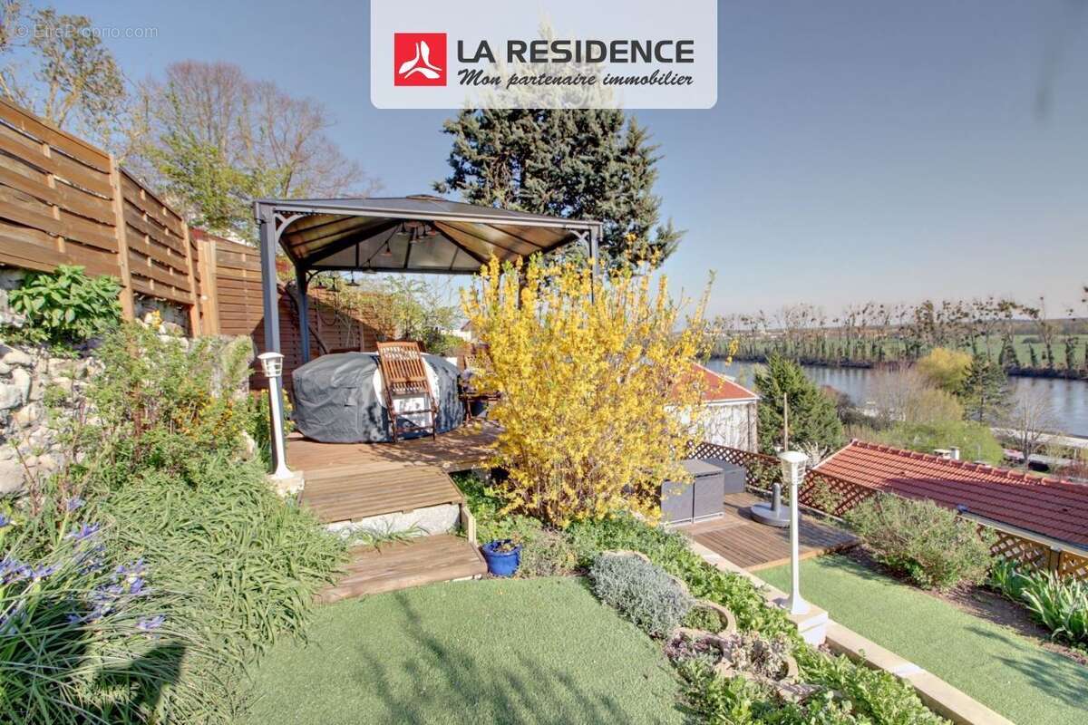 Maison à CONFLANS-SAINTE-HONORINE