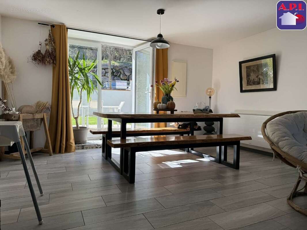 Maison 179 m² à Foix  - photo 4