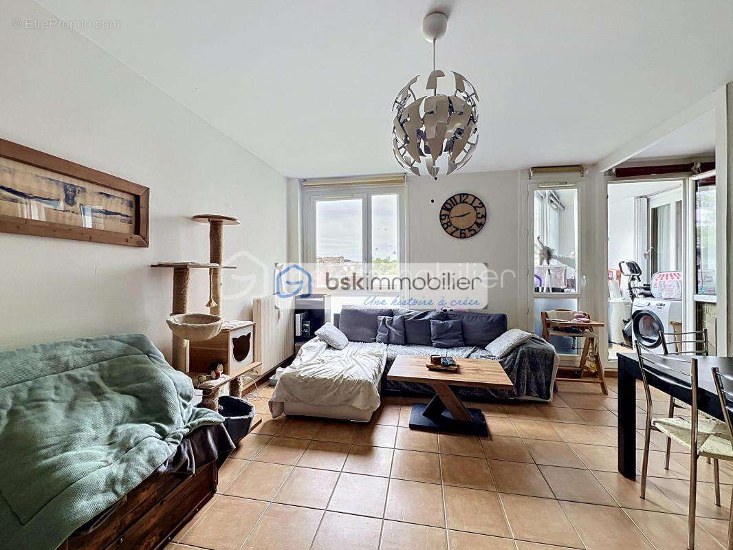 Appartement à CORBEIL-ESSONNES
