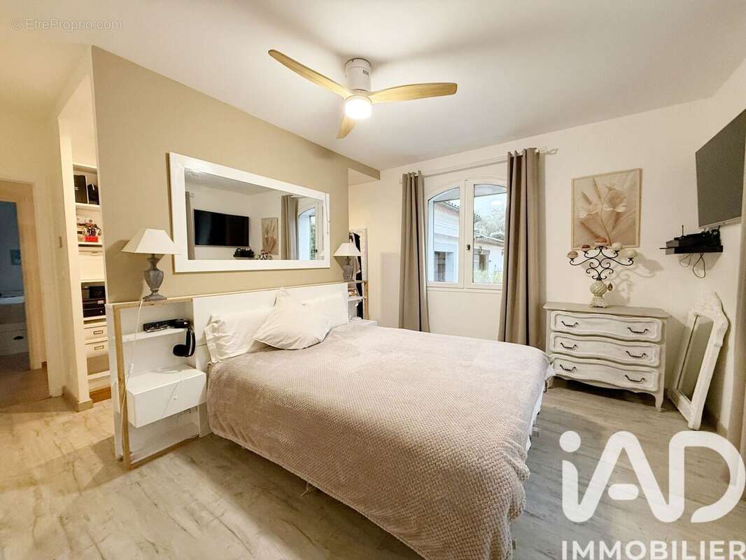 Photo 9 - Maison à SOLLIES-VILLE