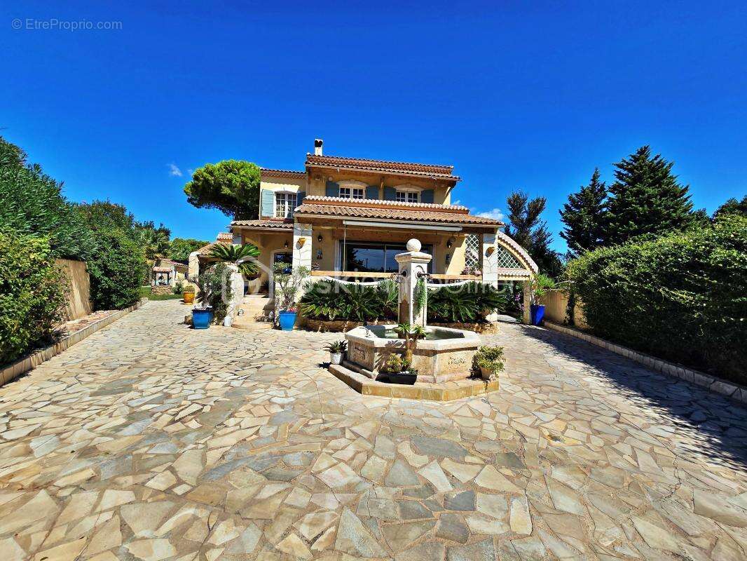 Maison à PORT-DE-BOUC