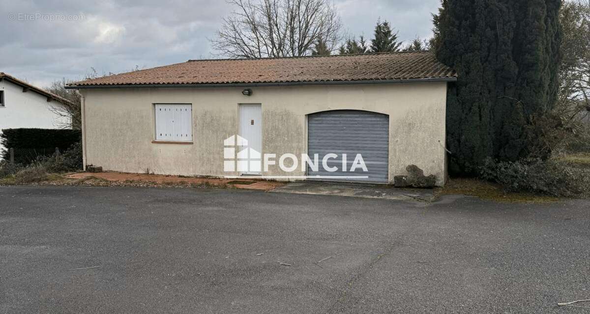 Commerce à TARGON