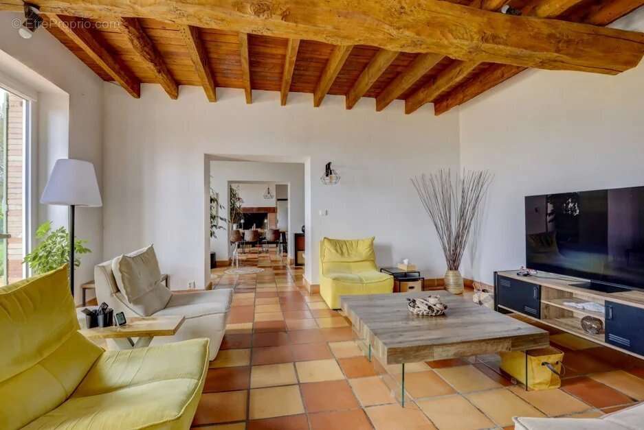 Maison à LAPEYROUSE-FOSSAT