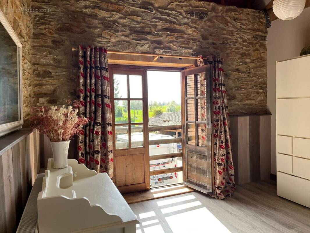 Photo 1 - Maison à MIALET