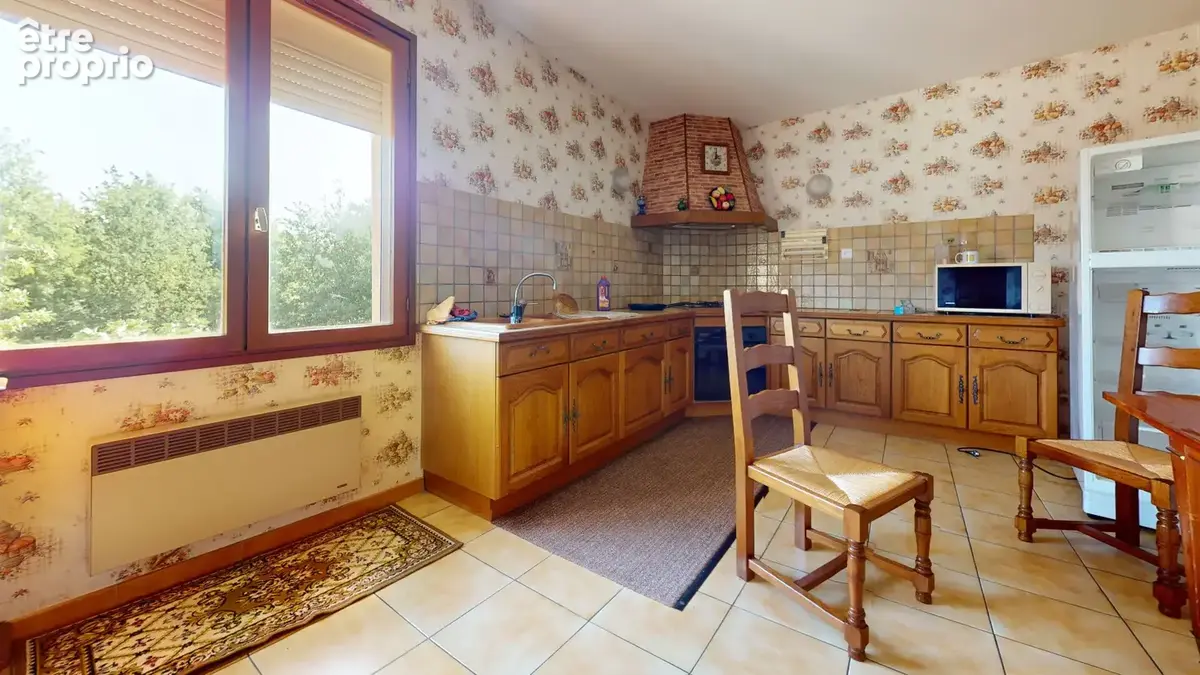 Grande maison avec 2 500 m² de terrain - Cugnaux - photo 10