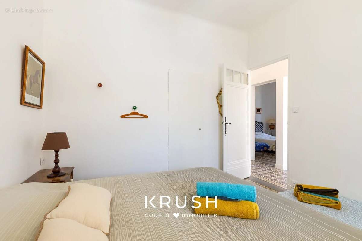 Appartement à SAINT-CYR-SUR-MER