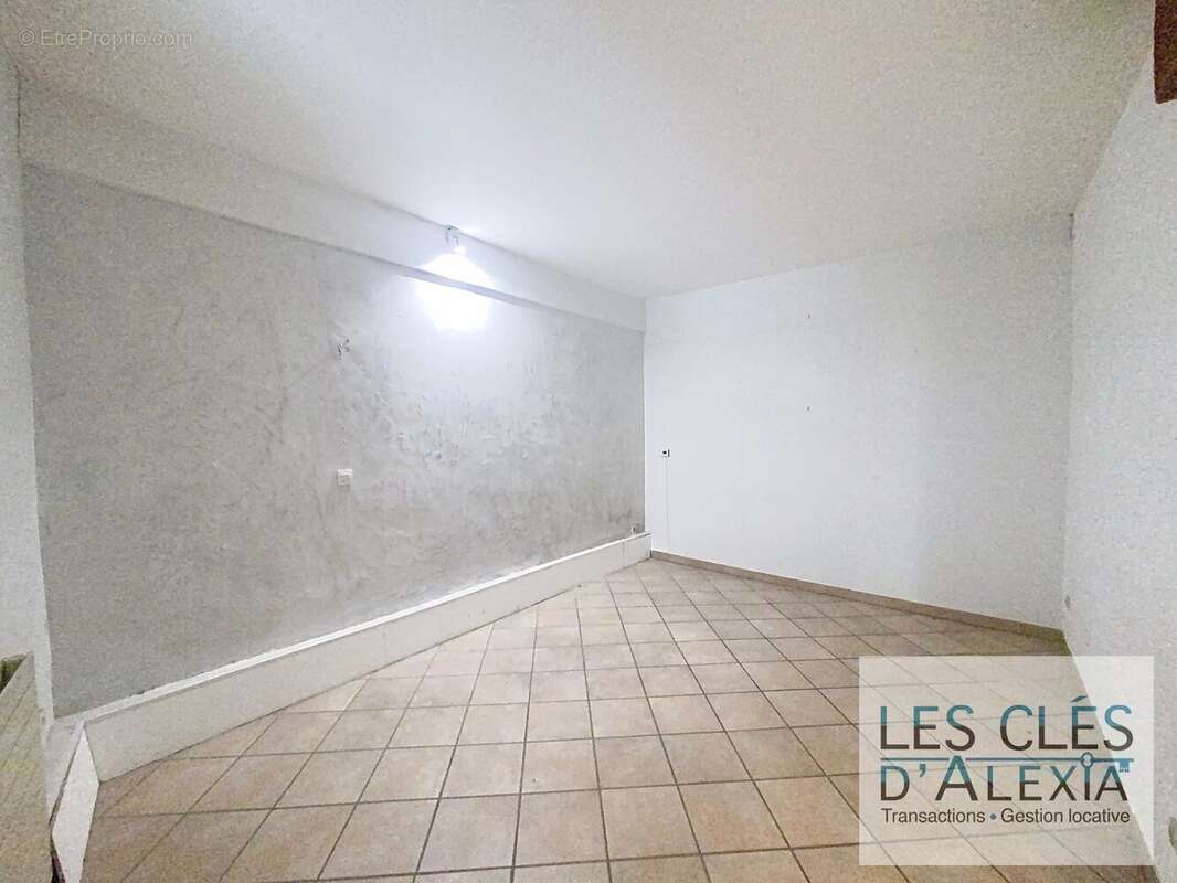 Maison à CHASSE-SUR-RHONE