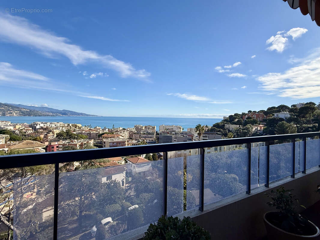 Appartement à ROQUEBRUNE-CAP-MARTIN
