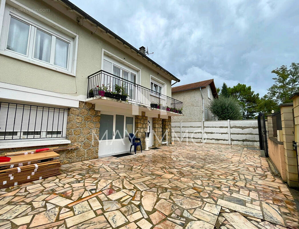 Maison à VAIRES-SUR-MARNE