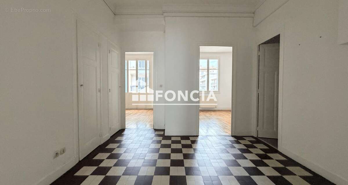 Appartement à LYON-6E