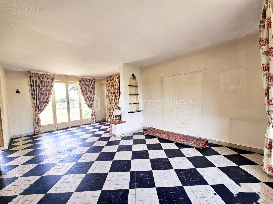 Opportunite unique: maison d'exception avec vue imprenable sur la loire - photo 4