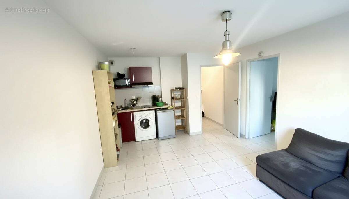 Appartement à MARSEILLE-3E