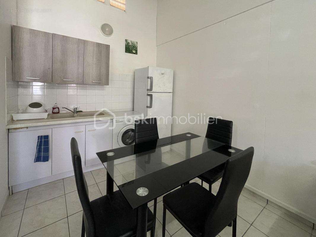97310 - kourou – investissement locatif – 3 logements meublés – potentiel 40 920 €/an – rentabilité brute potentielle 11,2 % – a - photo 10