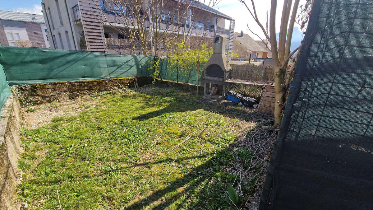 Appartement à SAINT-ALBAN-LEYSSE