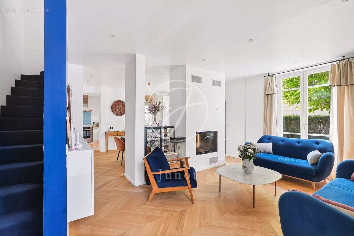 Maison à LE VESINET