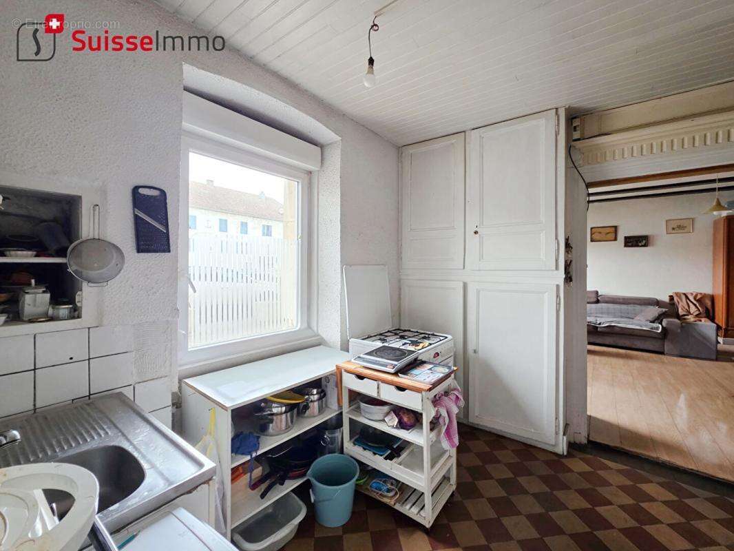 Commerce à L'ISLE-SUR-LE-DOUBS