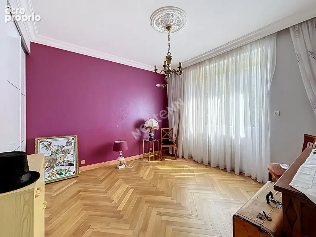 A vendre : Maison familiale de 7 pièces avec un joli jardin et garage- Rezé - photo 4