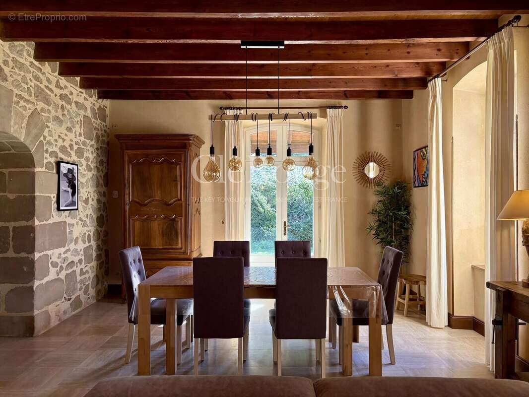 Maison à TOMBEBOEUF