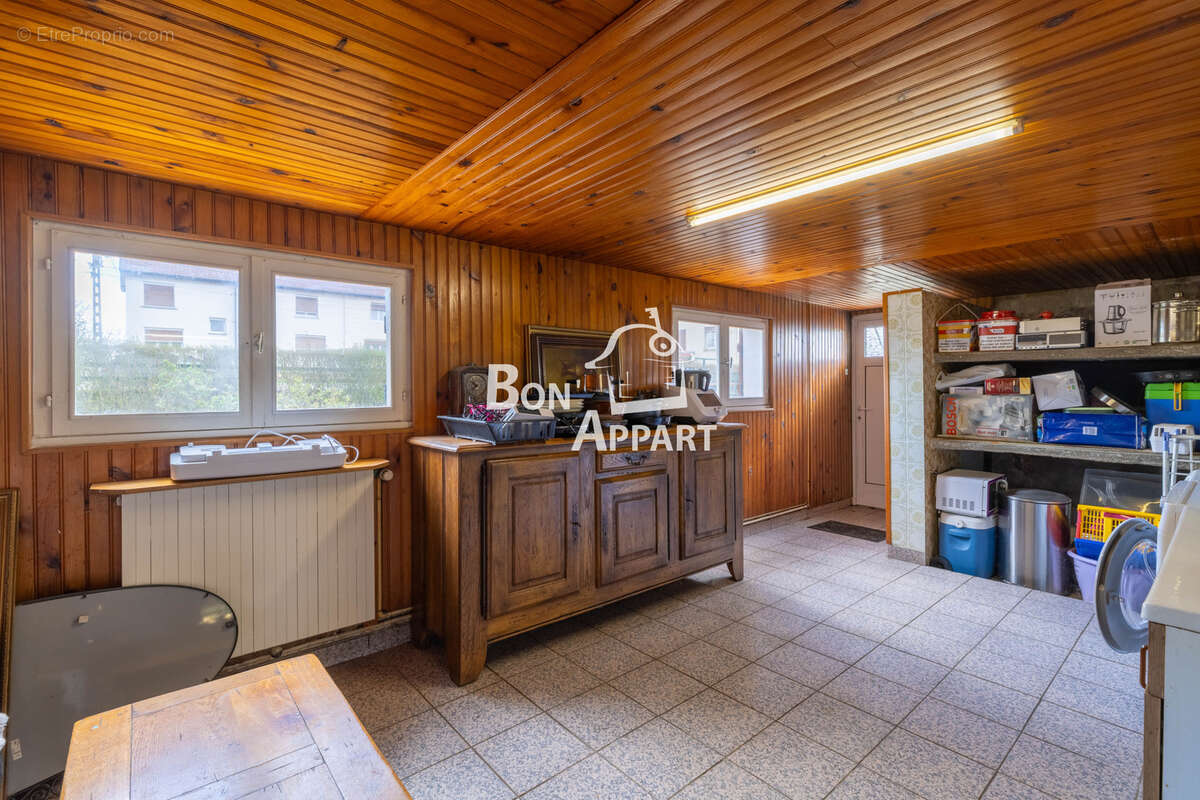 Maison au calme, située à HOMECOURT, 3 chambres, jardin et sous-sol complet - photo 11