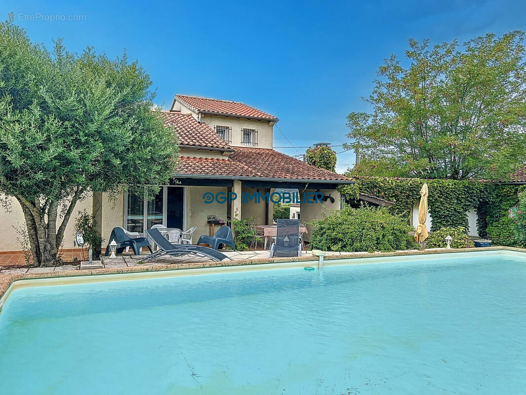 Maison à SAINT-SULPICE