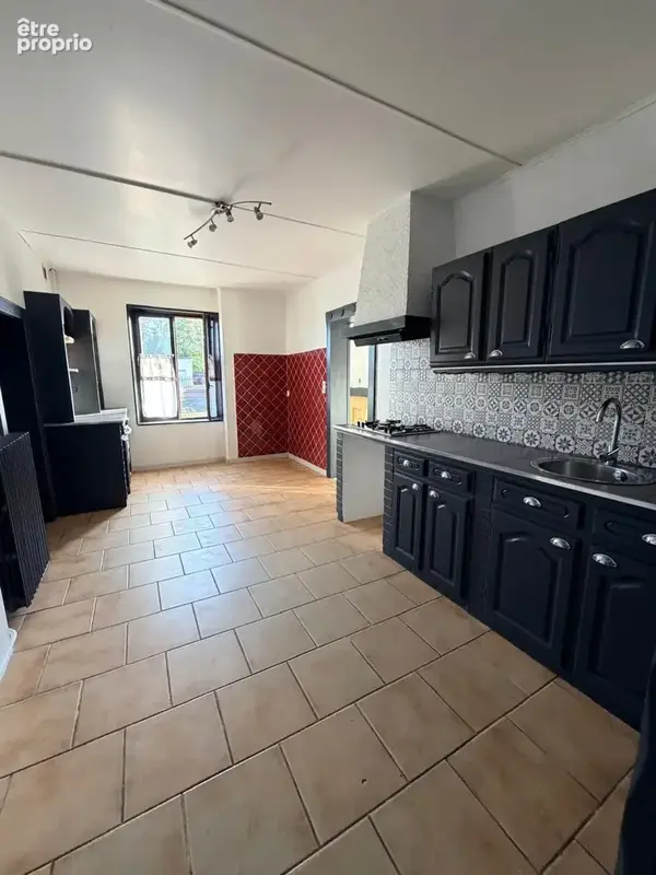 Maison 12 pièces 118 m² à vendre à Marly-Gomont (02120) - photo 4