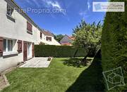 Maison à VOISINS-LE-BRETONNEUX