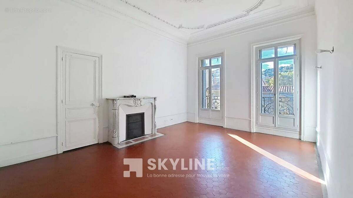 Appartement à MARSEILLE-8E