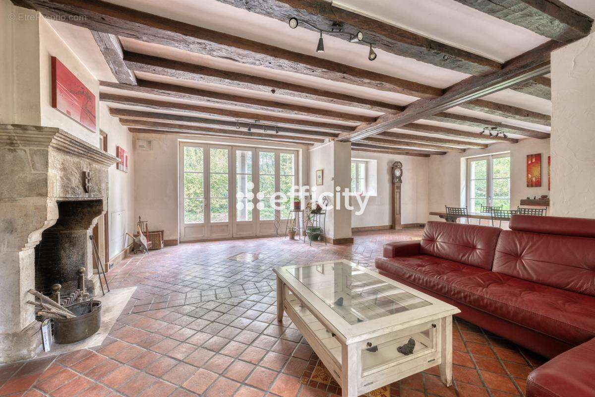 Maison à COULOMMIERS