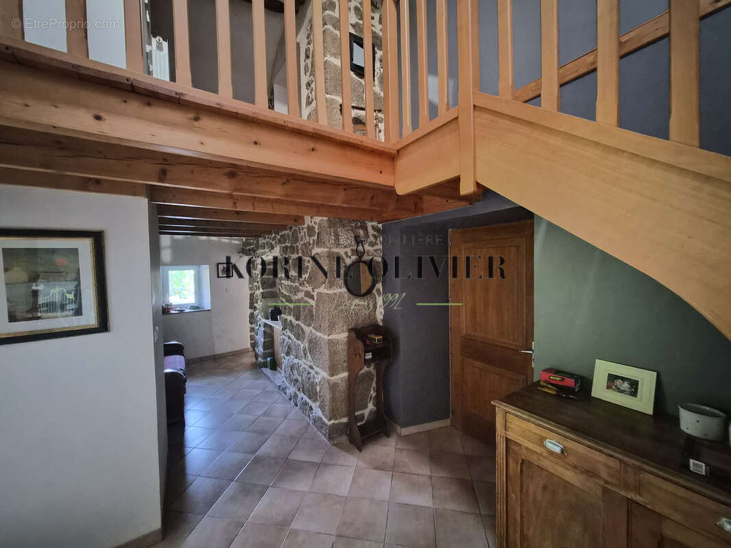 Maison en pierre de caractère   215 m2 Vue Ardèche - photo 5