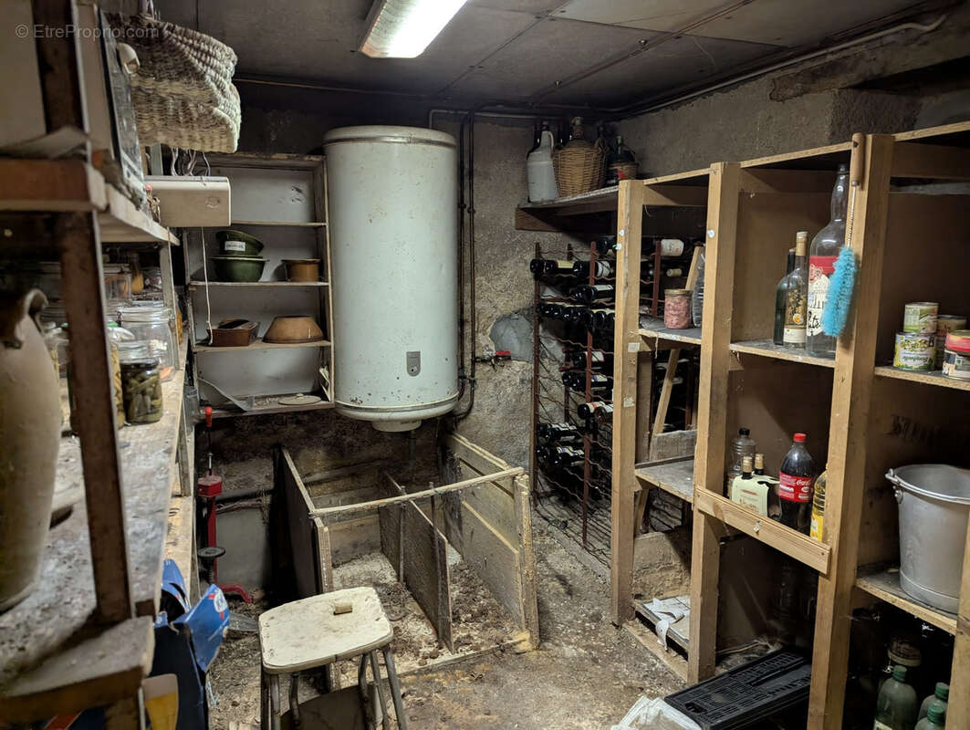 Maison à MONTGIVRAY