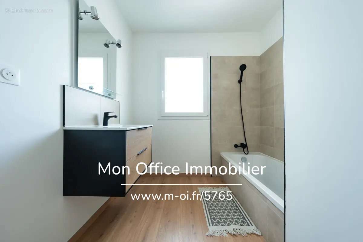 Maison à LA ROCHETTE