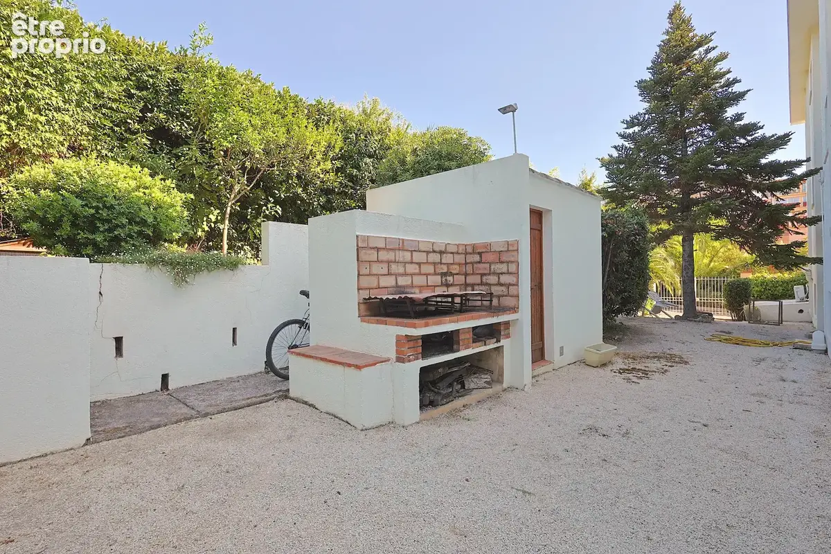 Juan-les-pins – 3 pièces à rénover – terrasse – garage 18 m² – proche plages et commerces - photo 13