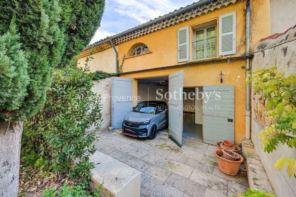 Maison à AIX-EN-PROVENCE