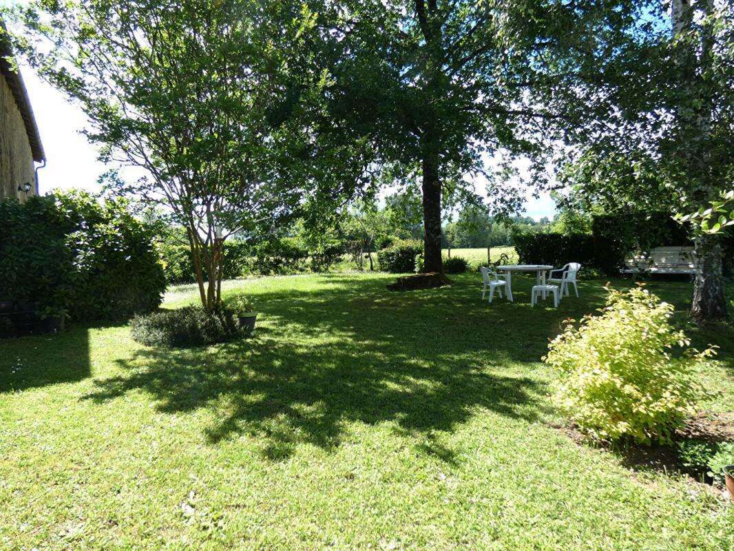 Maison 120 m2 / 4 chambres / grange / terrain 800m² - photo 3