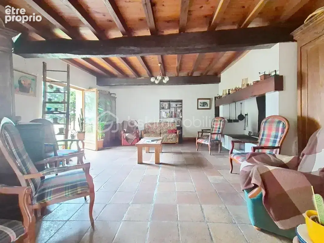 Propriété de caractère avec auberge sur plusieurs hectares – Lavit - photo 18