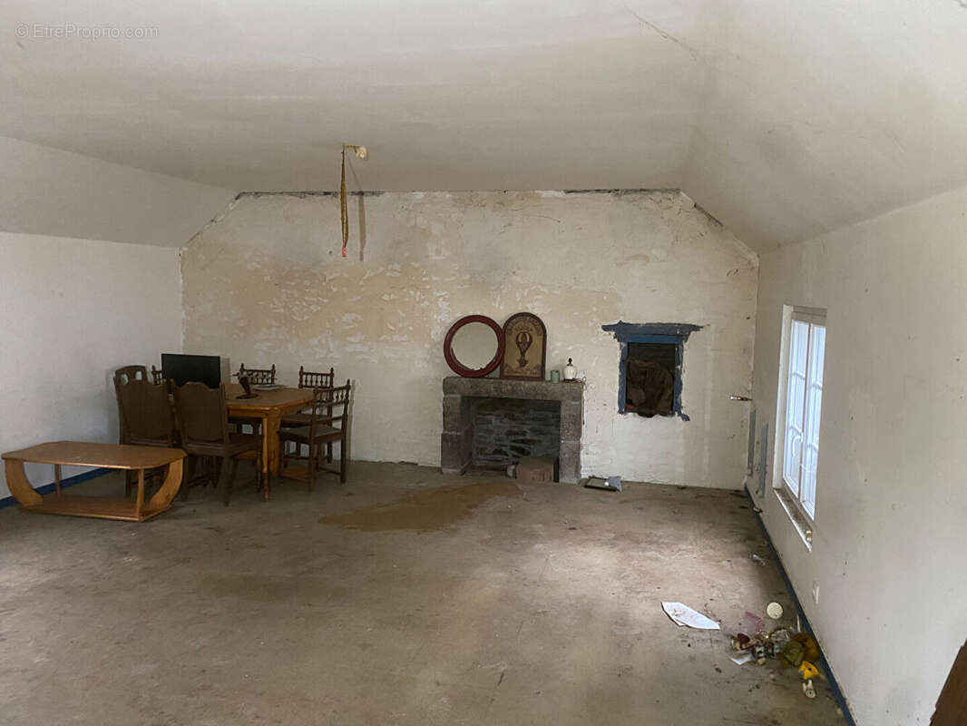 Maison à PLOUNEOUR-MENEZ