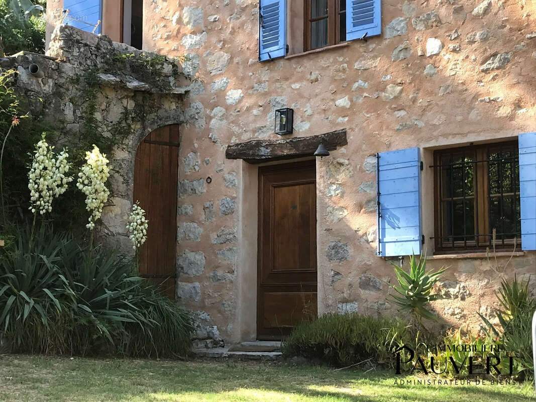 Maison à GOURDON