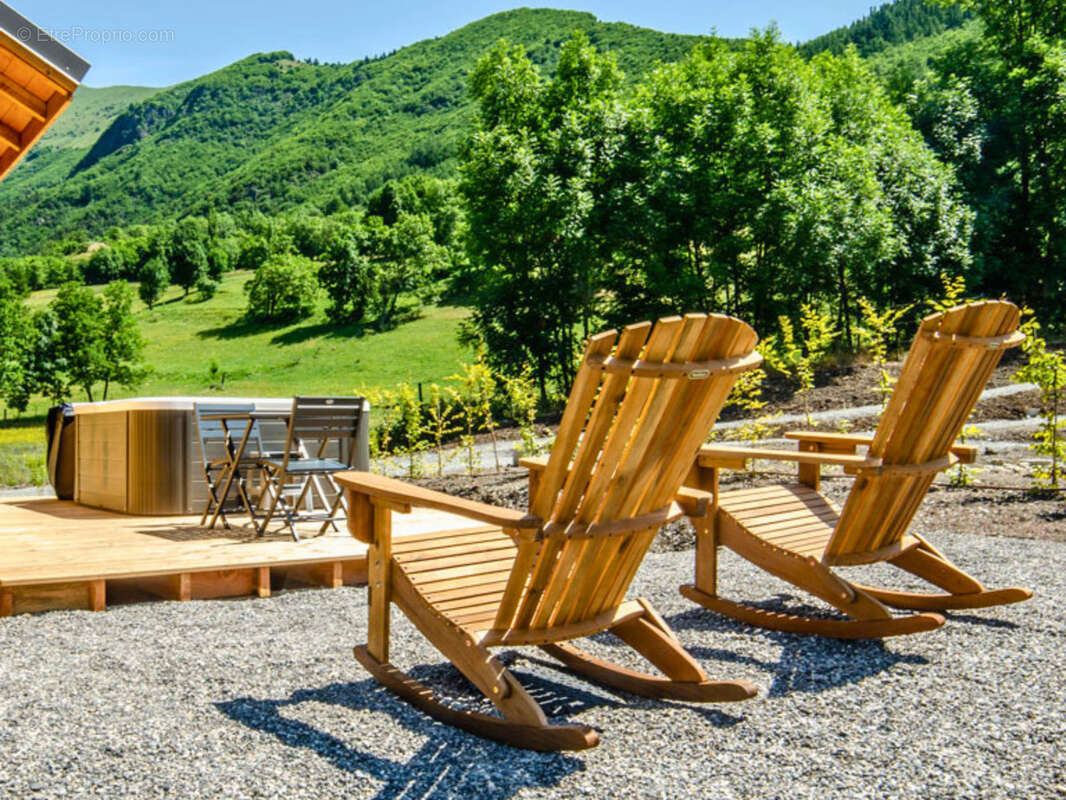 Autre à ASPRES-LES-CORPS