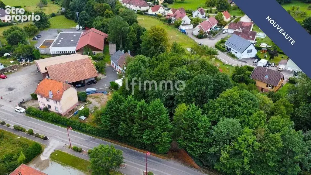 Maison 6 pièces sur 23 ares - photo 2