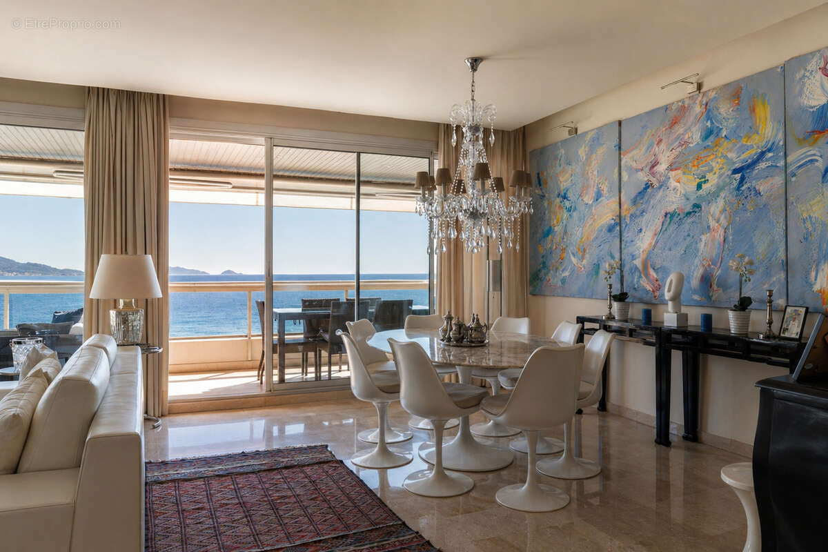 Appartement à MARSEILLE-7E