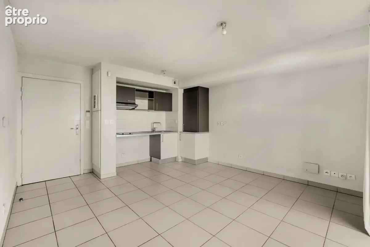 En Exclusivité ! Appartement T2 de 40 m2 au 3ᵉ étage   Secteur Barrière de Paris - photo 5