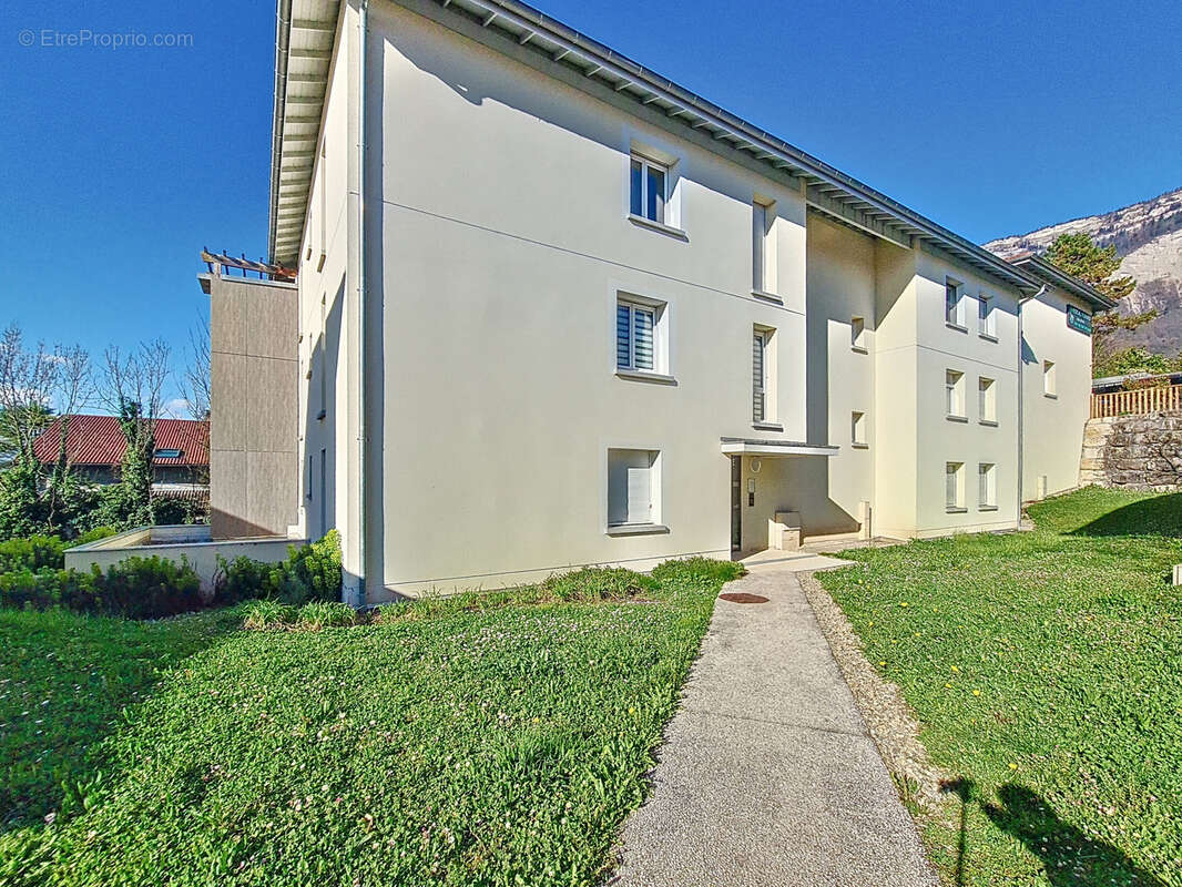 Appartement à SAINT-ISMIER