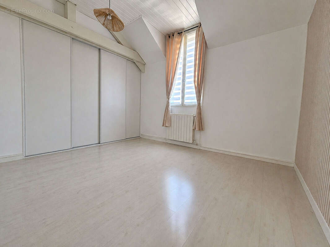 Maison à MOUY